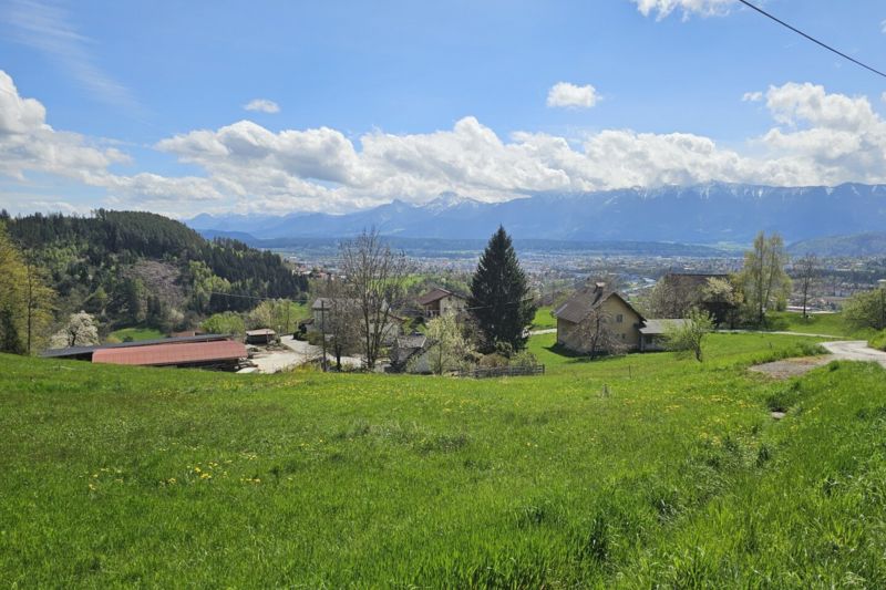 Das Grundstück:           Wohnen über den Dächern von Villach    privat oder Bauträger