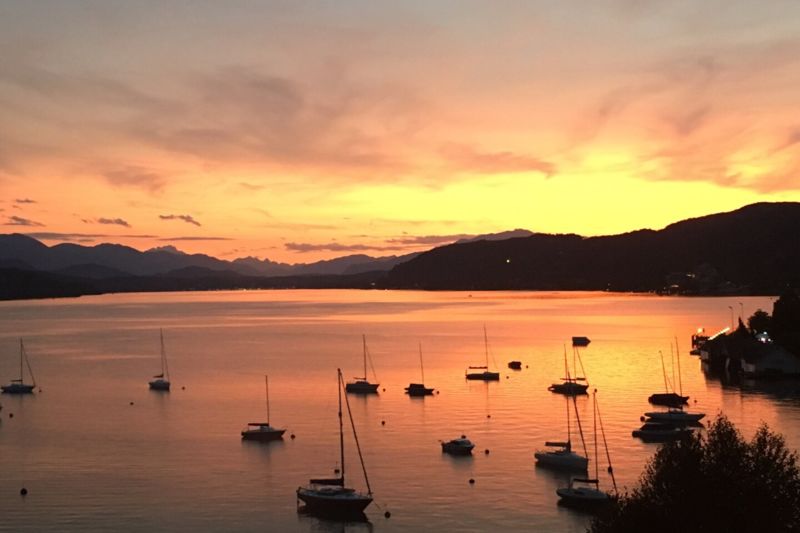 SEEwohnung 1. Reihe mit Traumaussicht  Wörthersee Nordufer Pörtschach Zentrum
