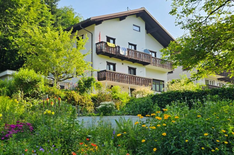 Appartmenthaus mit Entwicklungspotenzial - Nähe Saissersee