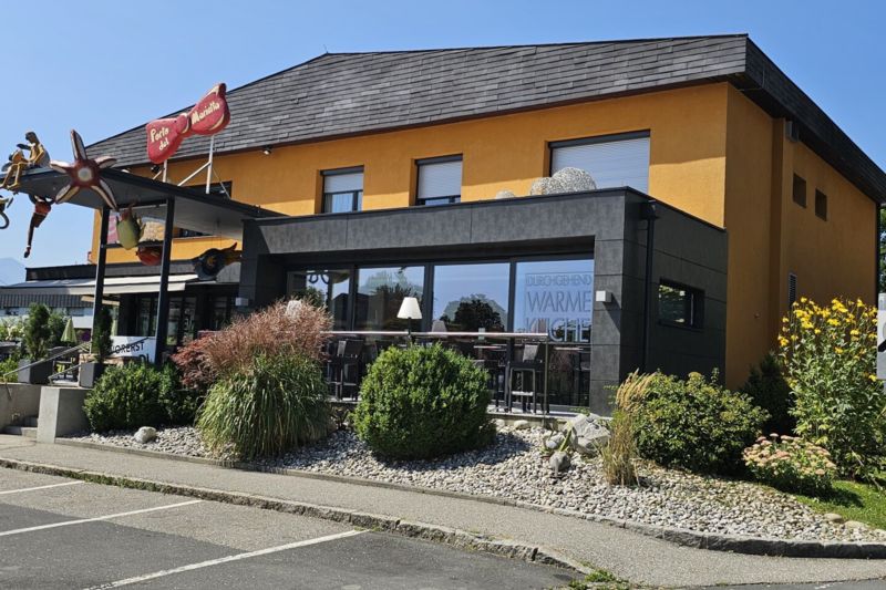 Velden Zentrumslage - sind SIE der neue Mieter für den Standort MARIETTA?